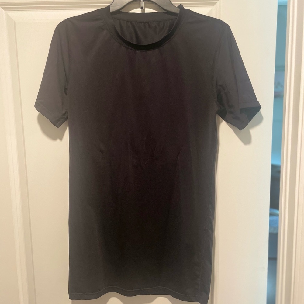 Classic Black Men's T-Shirt - Picture 2 of 3